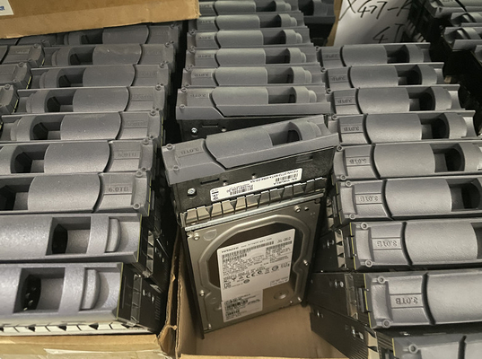 X446A-R6 เน็ตแอพ FAS 2220 FAS2240-2 FAS2240-4 200GB 6G SAS SSD 2.5 SFF